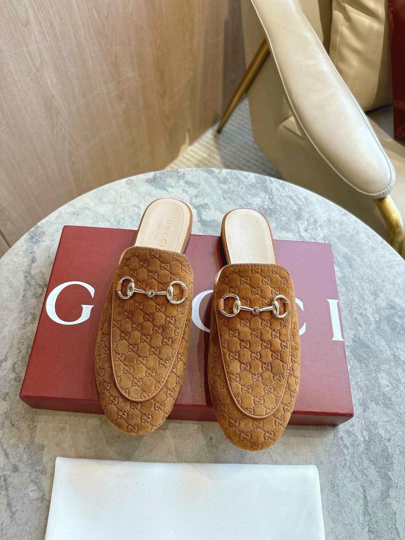0011 Loafer